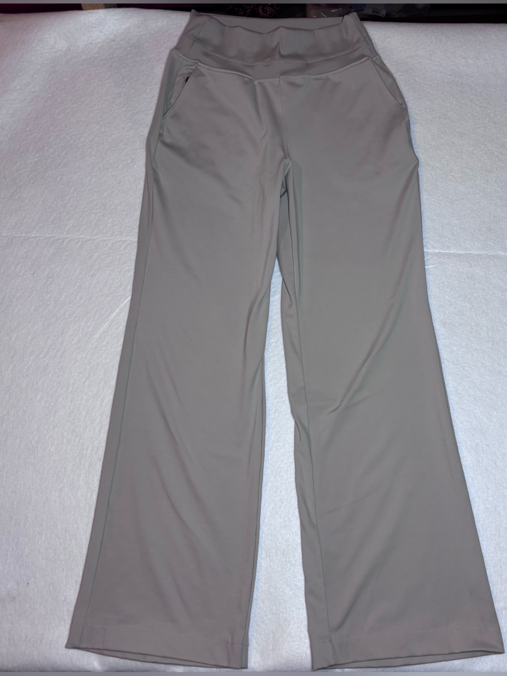 Yogalicious Lux Laila Flare Yoga Pants Taupe Woman’s Size Medium